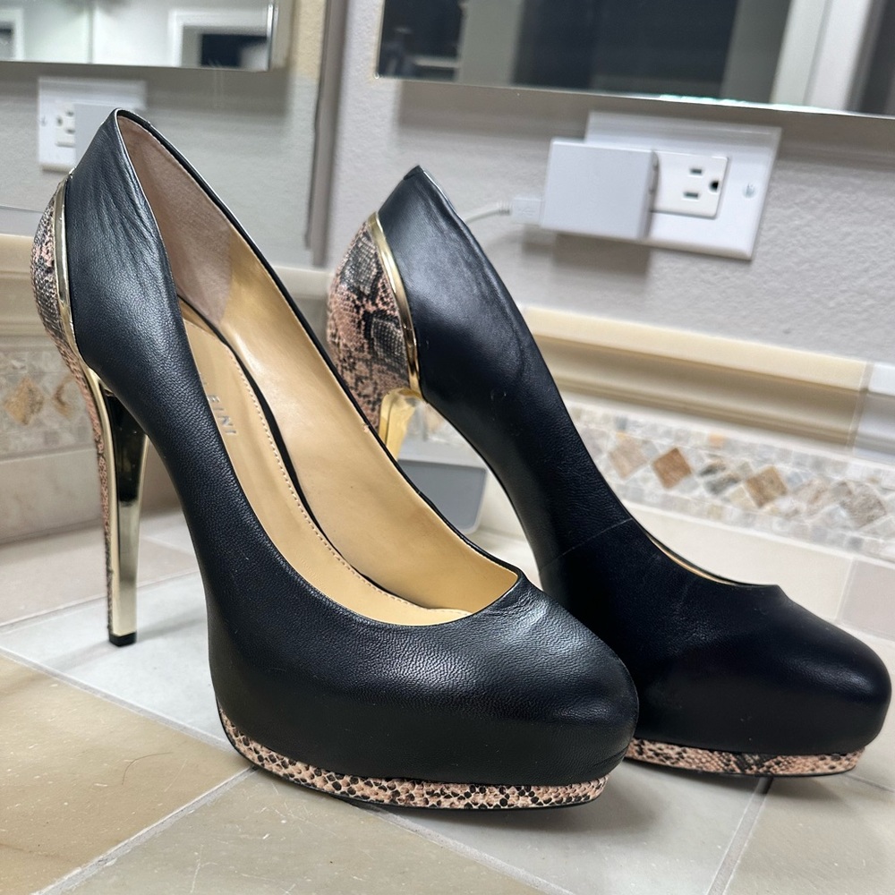 Gianni Bini platform heels